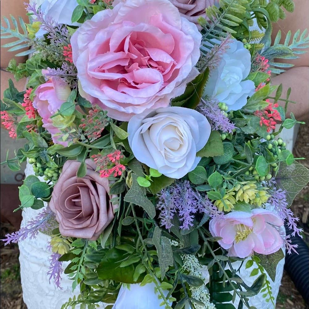 Brand New Handmade Artificial Silk Cascading Bridal Wedding Bouquet